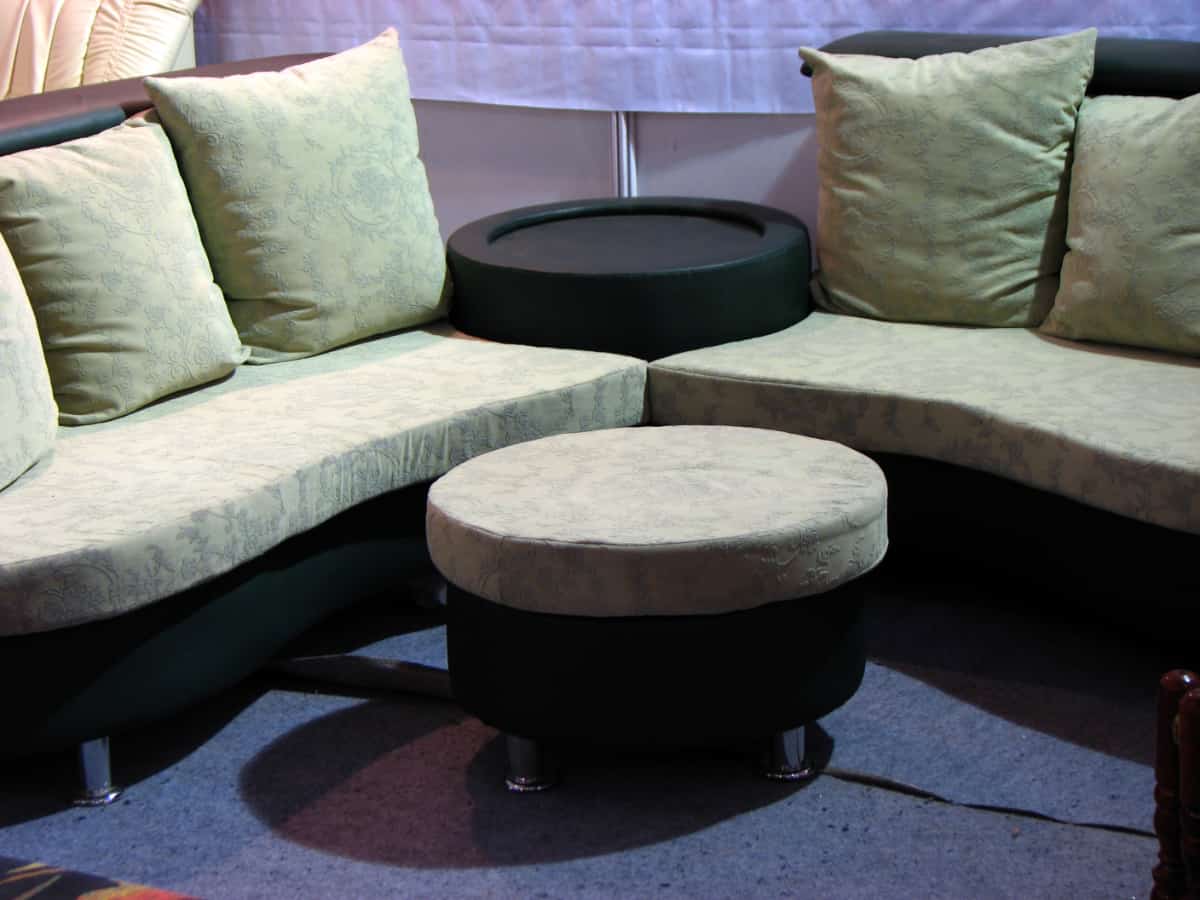 3 Advantages of Using Chenille Fabric for Upholstery